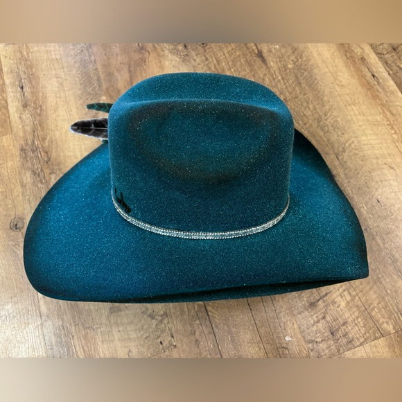 SOLD READ DESCRIPTION BELOW
New Small Bullhide Turquoise Glitter felt hat - Picture 5 of 6